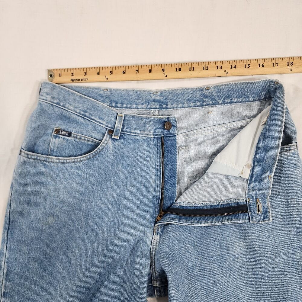 Vintage Lee Regular Straight Legs Jeans Blue Light Wash 38x30 REAL 34W - GOOD