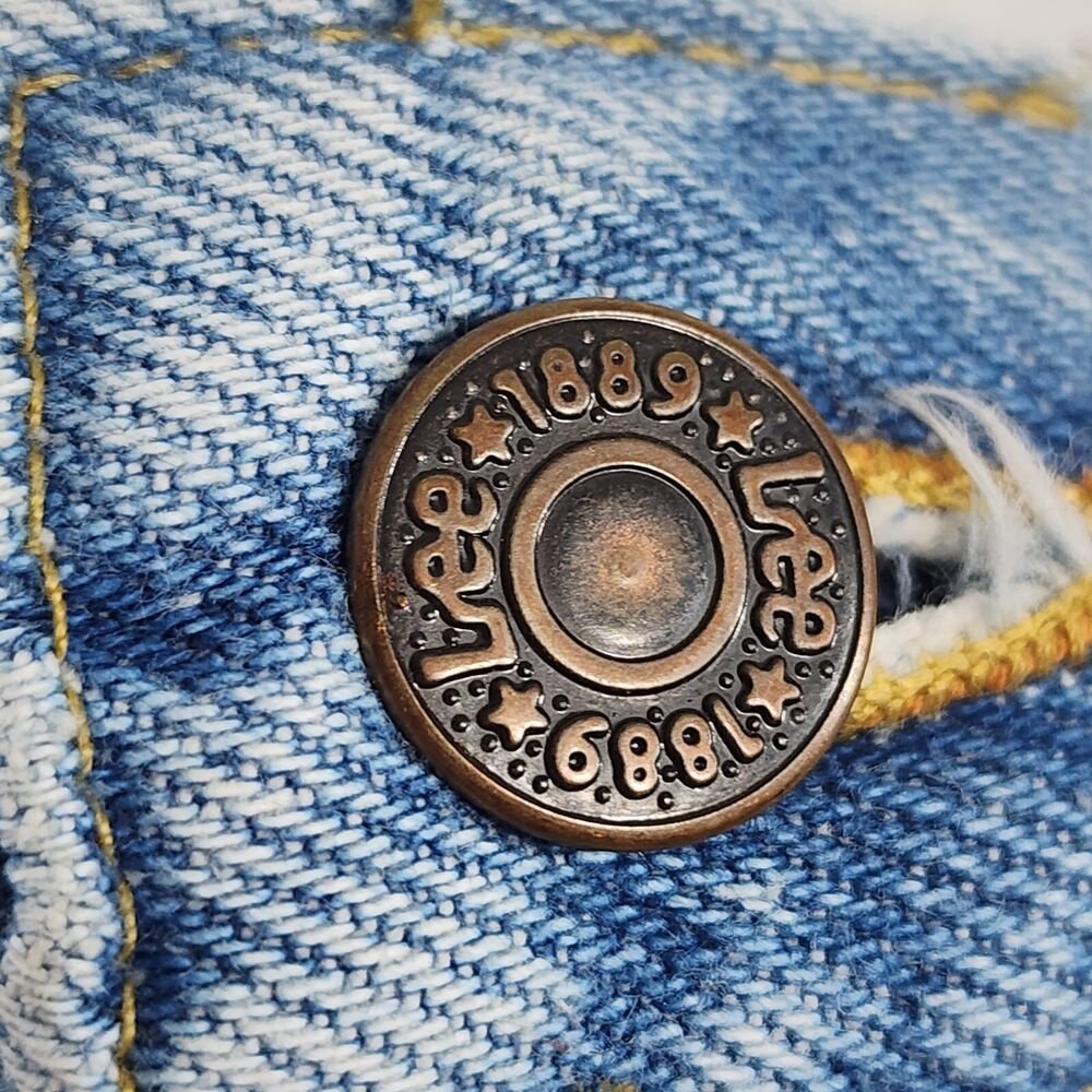 Vintage Lee Regular Straight Legs Jeans Blue Light Wash 38x30 REAL 34W - GOOD