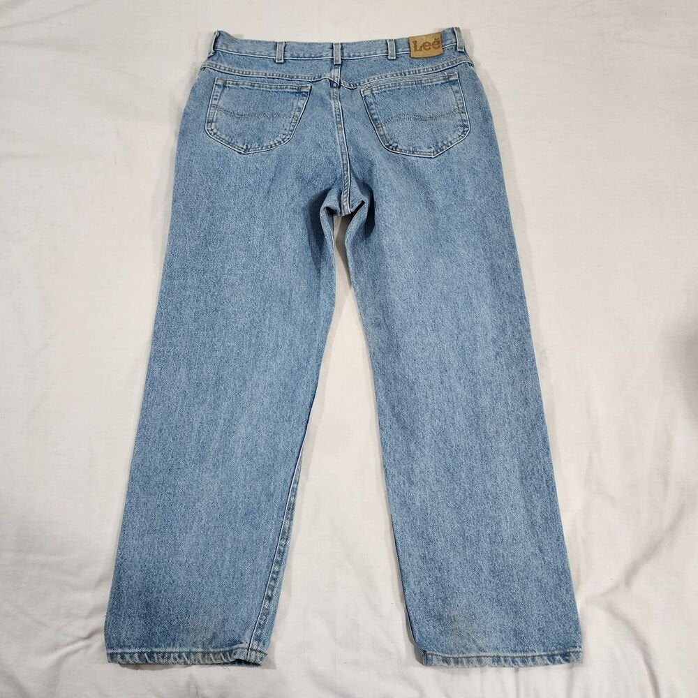 Vintage Lee Regular Straight Legs Jeans Blue Light Wash 38x30 REAL 34W - GOOD