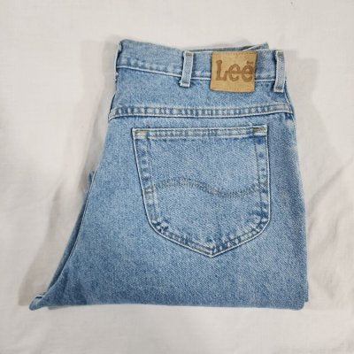 Vintage Lee Regular Straight Legs Jeans Blue Light Wash 38x30 REAL 34W - GOOD