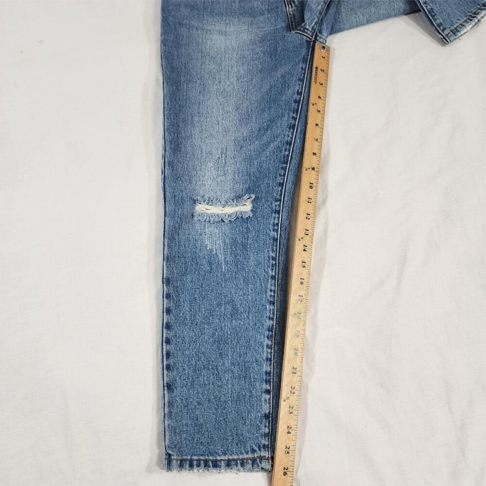 Tobi Women's Distressed Medium Wash Jeans Size 28x26 - GOOD