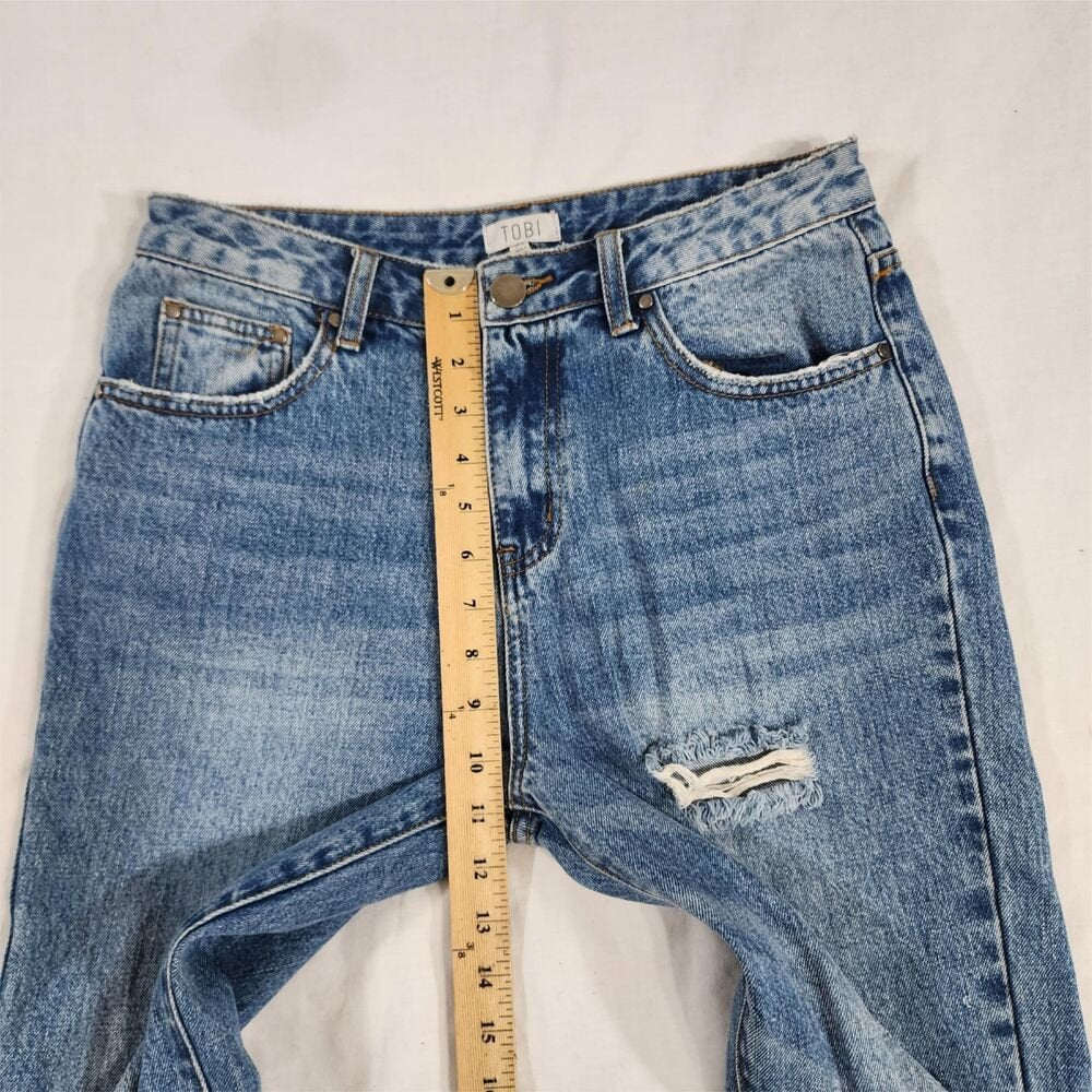 Tobi Women's Distressed Medium Wash Jeans Size 28x26 - GOOD