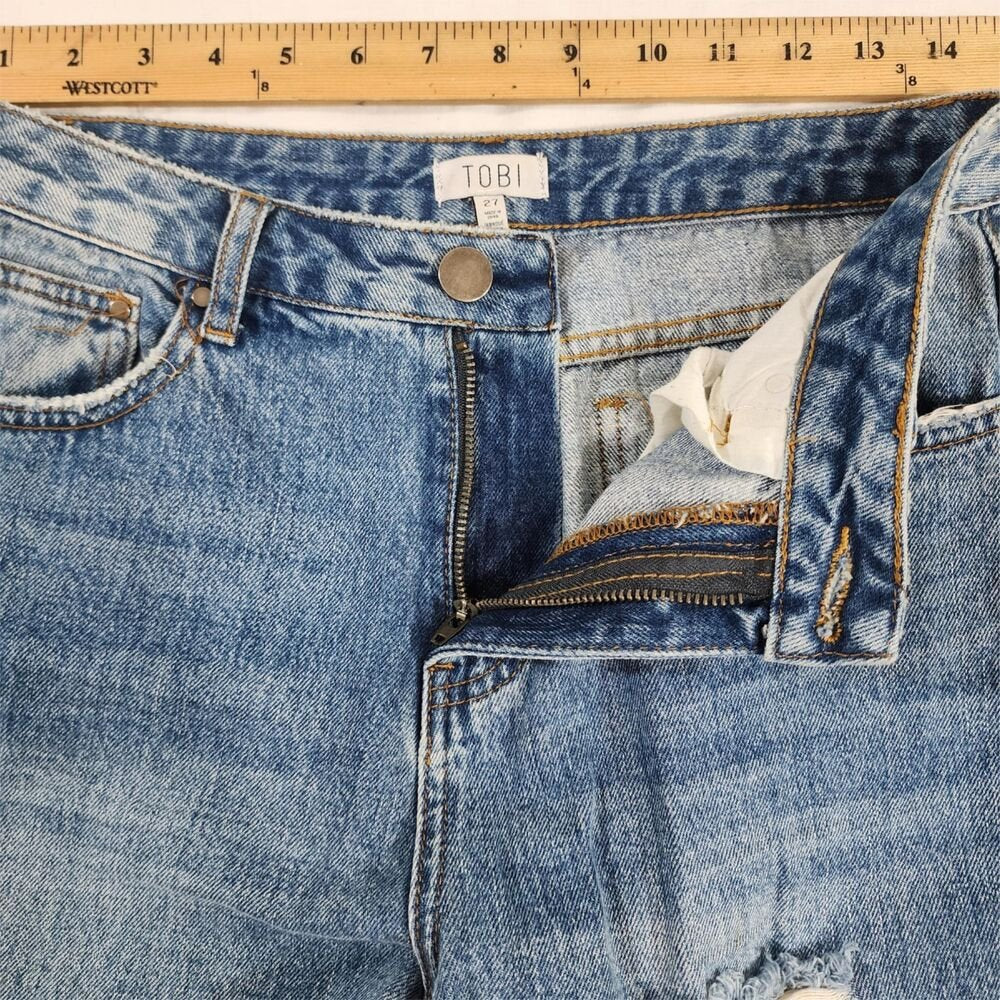 Tobi Women's Distressed Medium Wash Jeans Size 28x26 - GOOD