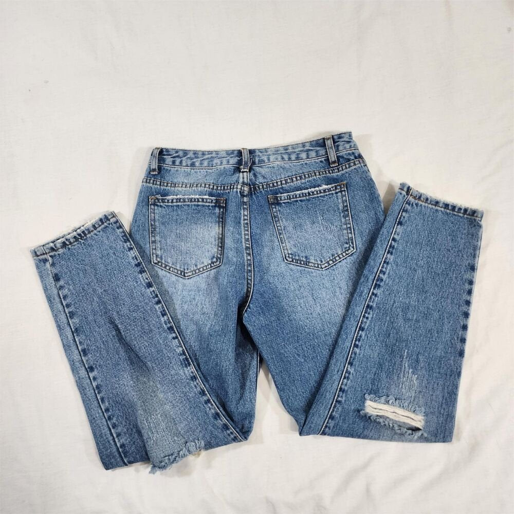 Tobi Women's Distressed Medium Wash Jeans Size 28x26 - GOOD