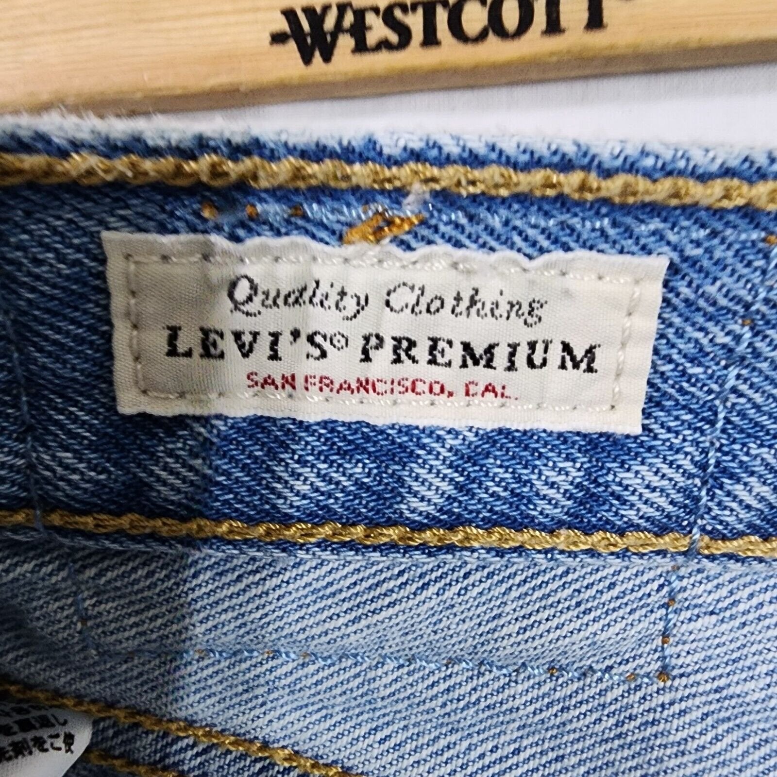 Levi's Premium 501 Women's 30W Medium Wash Fit Jeans Shorts