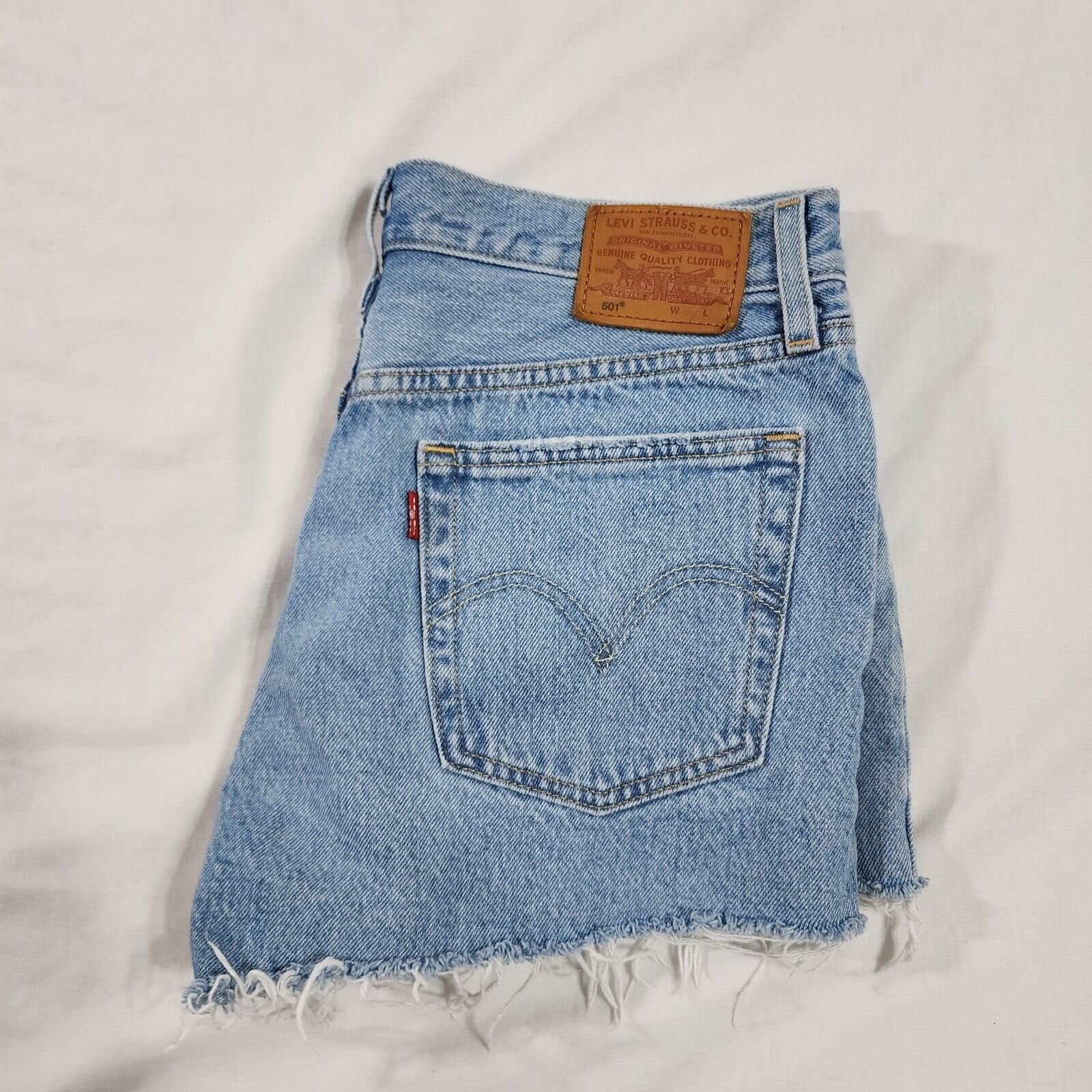 Levi's Premium 501 Women's 30W Medium Wash Fit Jeans Shorts