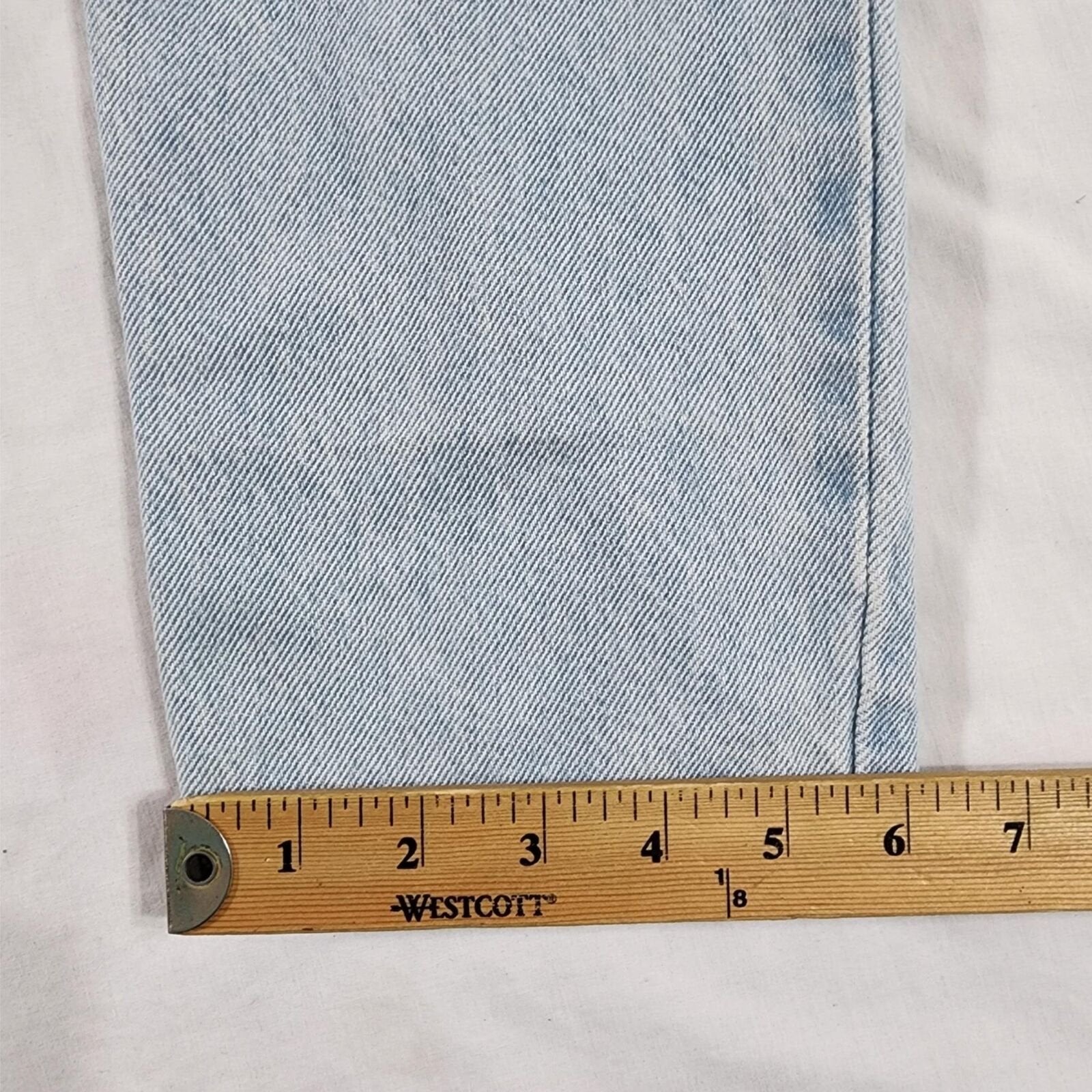 Robin Berry Women's 27 x 33 Light Wash High-Rise Denim Jeans - VINTAGE