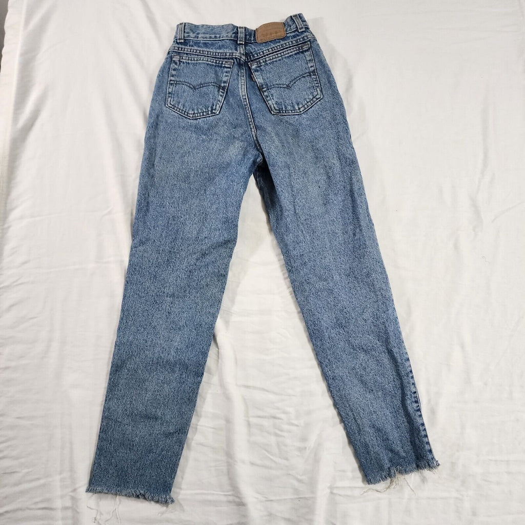 Vintage Levi's 900 Series Womens Jeans Blue Size 5 (23x27) High Rise Tapered