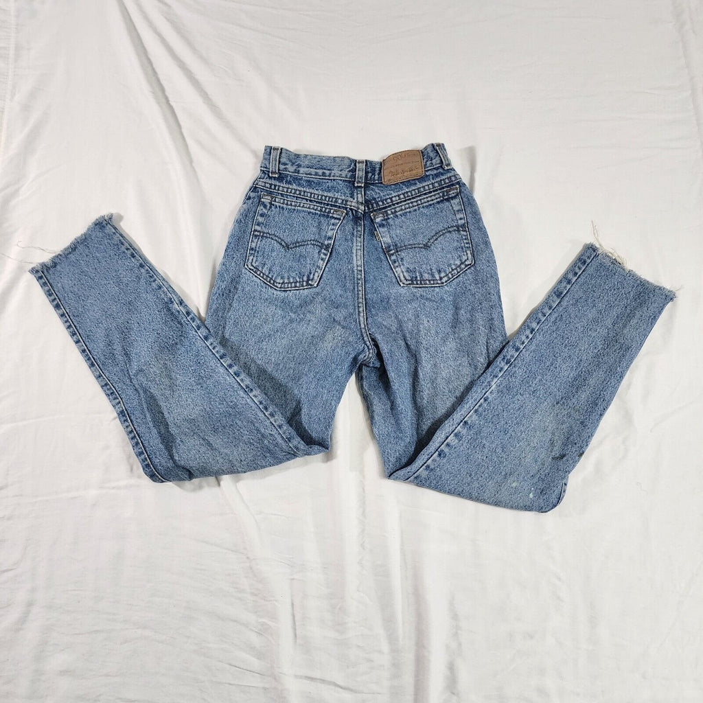 Vintage Levi's 900 Series Womens Jeans Blue Size 5 (23x27) High Rise Tapered