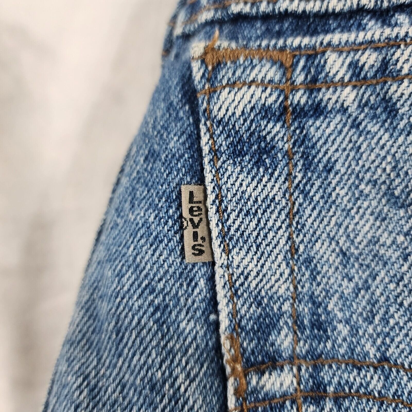 Vintage Levi's 900 Series Womens Jeans Blue Size 5 (23x27) High Rise Tapered