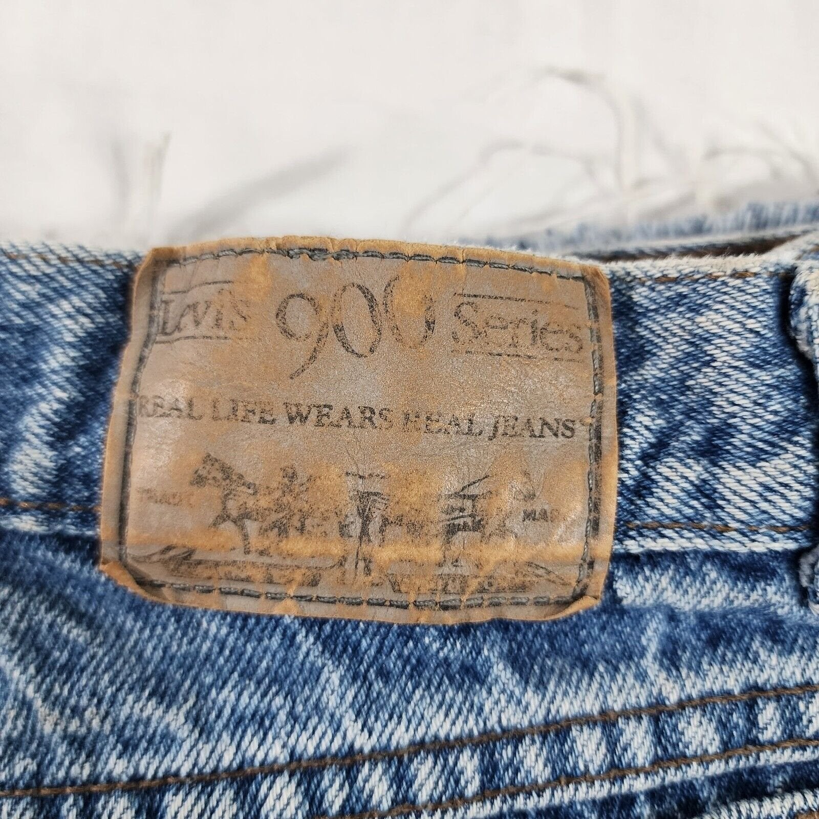 Vintage Levi's 900 Series Womens Jeans Blue Size 5 (23x27) High Rise Tapered