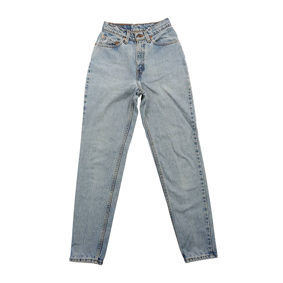 VINTAGE 90S LEVI’S 512 LIGHT-MEDIUM WASH HIGH WAISTED JEANS