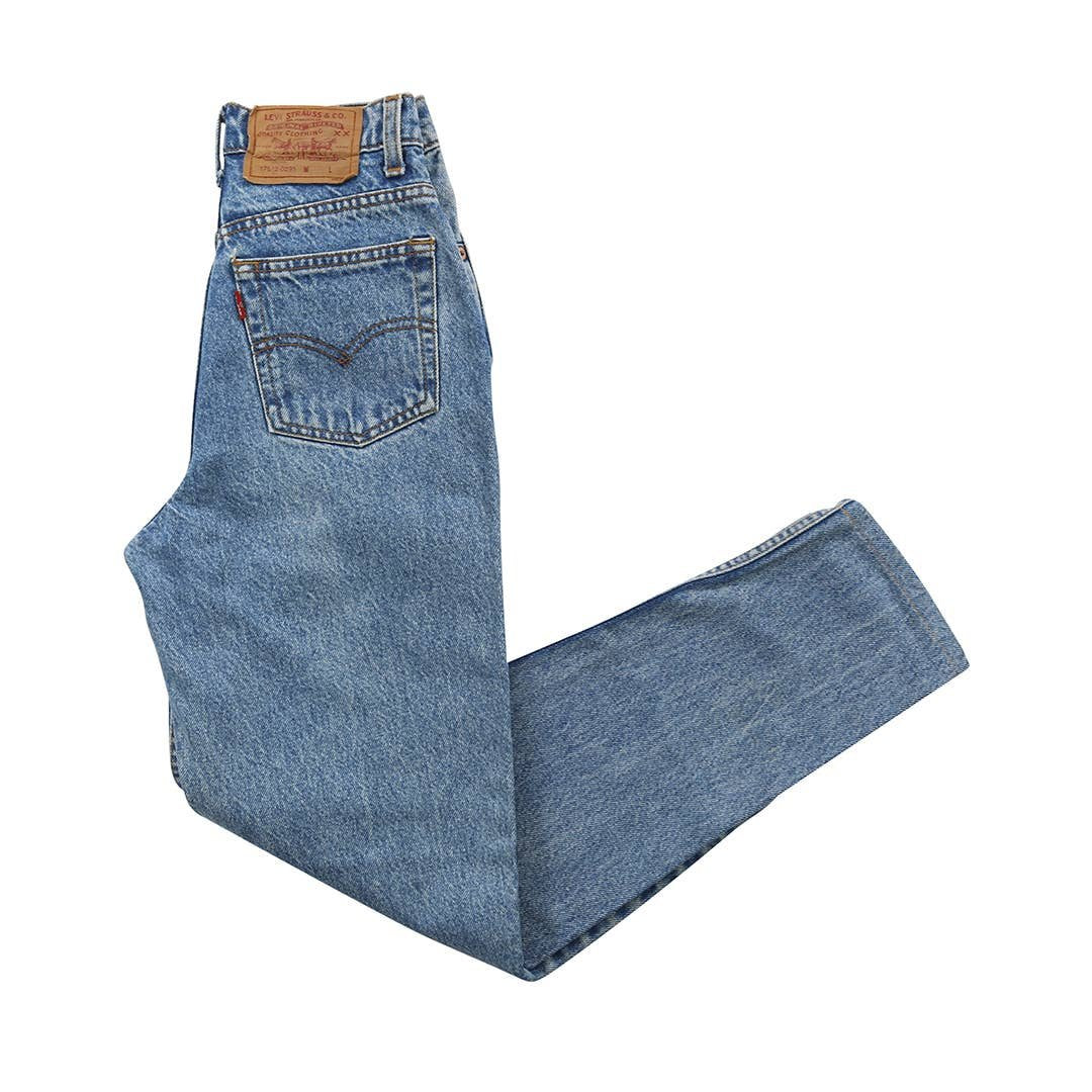 VINTAGE 90S LEVI’S 512 MEDIUM WASH HIGH WAISTED JEANS