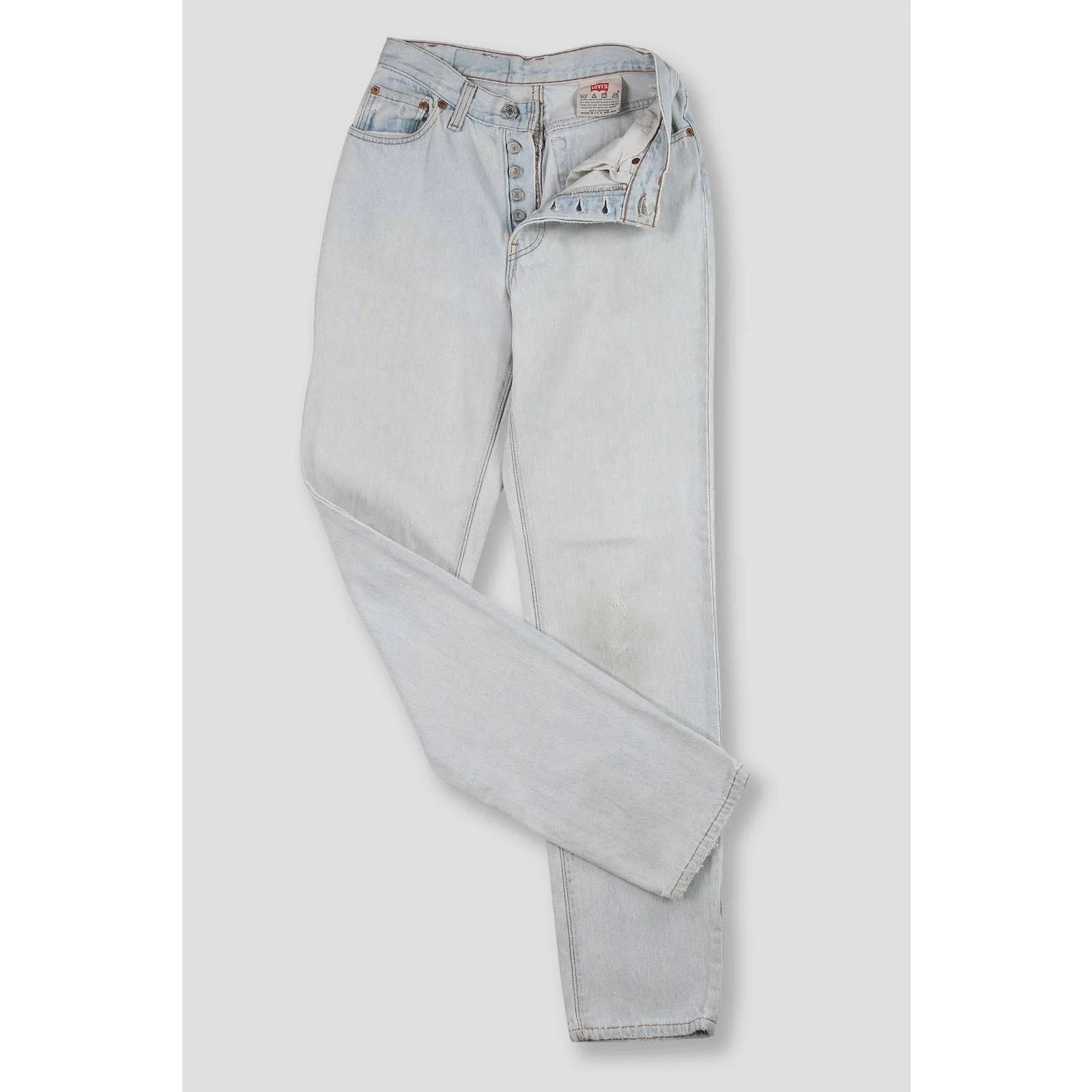 VINTAGE LEVI’S 501 HIGH WAISTED LIGHT WASH JEANS *FLAW*