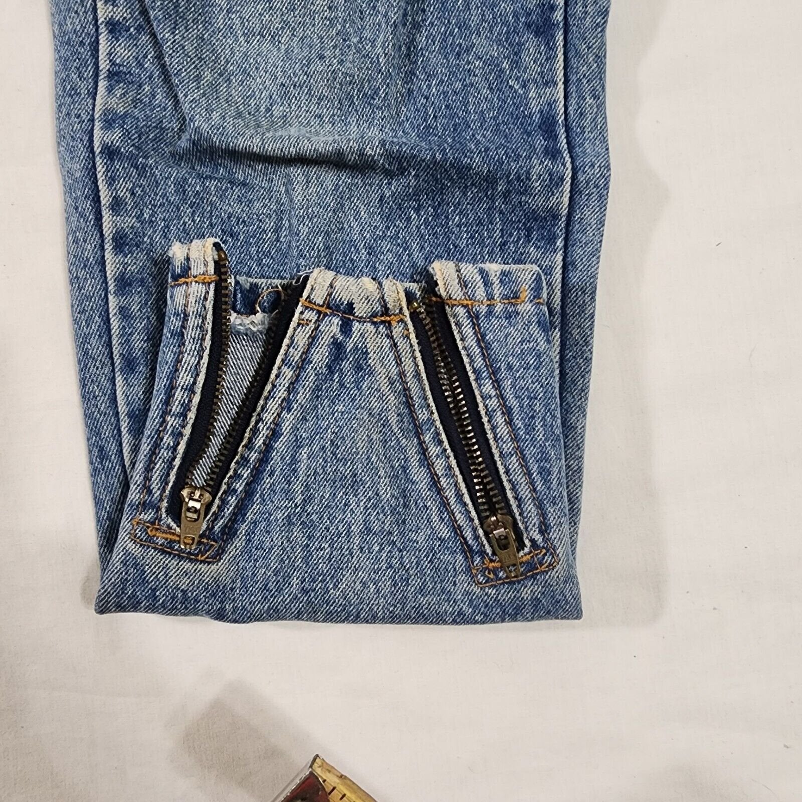 Vintage Jordache Tapered 80's ankle zip Jeans 9/10 26 x 27 Denim Blue Wash