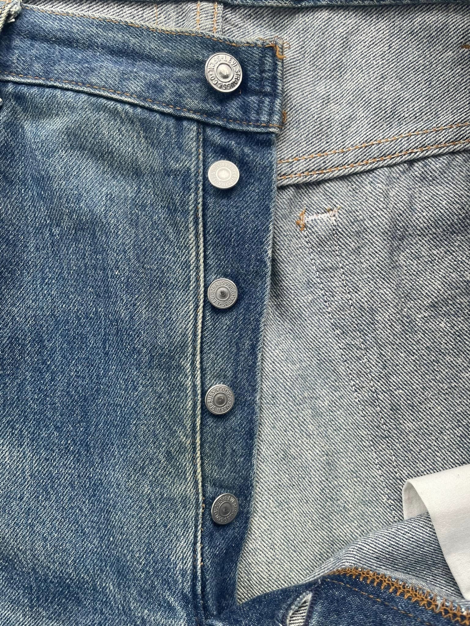 Vintage 1994 Levis 501 e Faded Denim