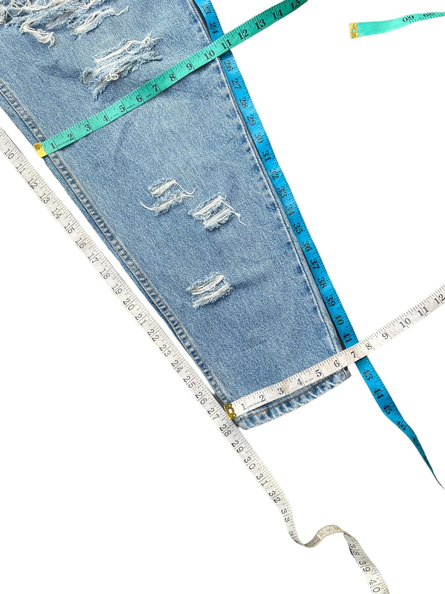 Vintage Levis 550 Distressed Denim