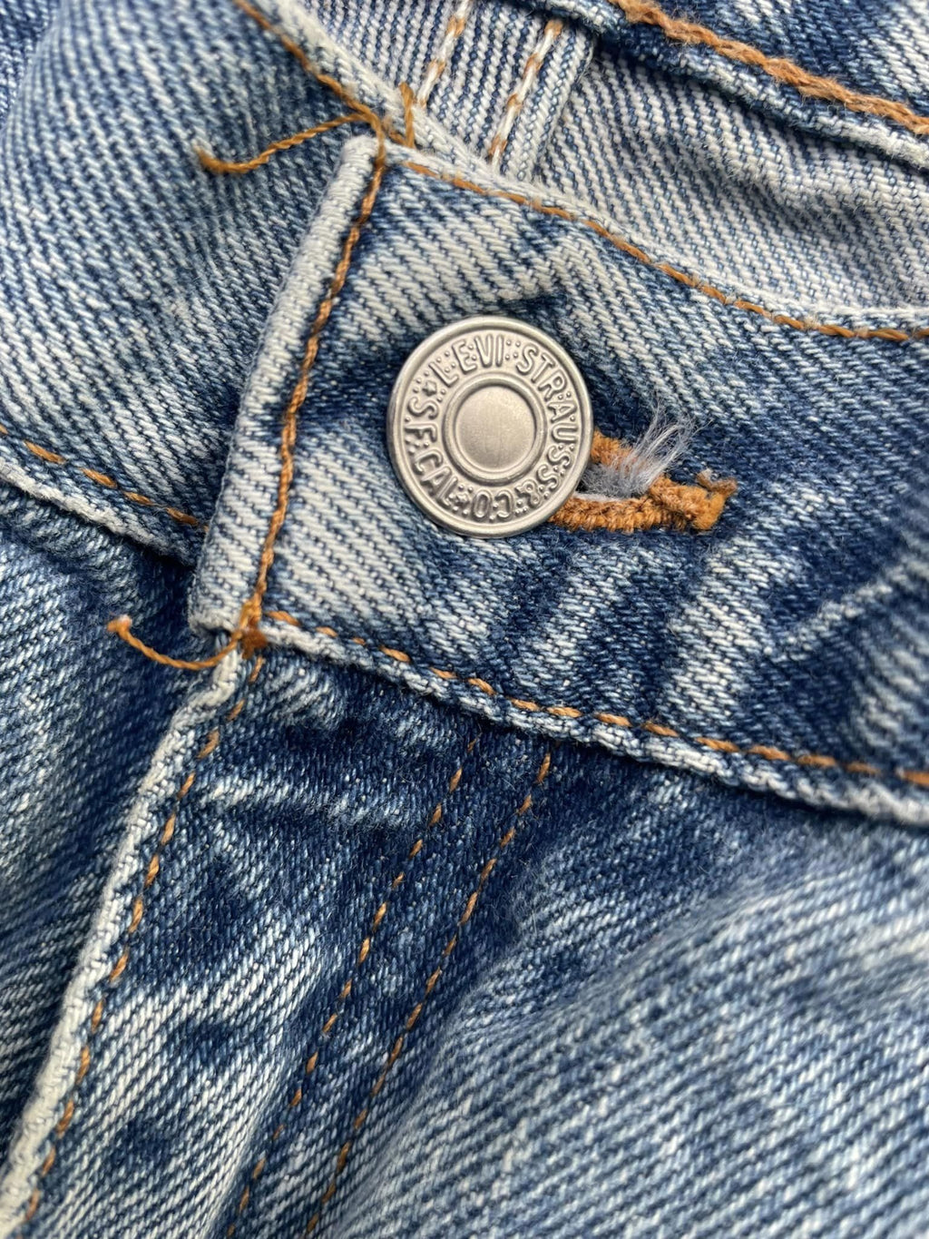 Vintage Levis 550 Distressed Denim