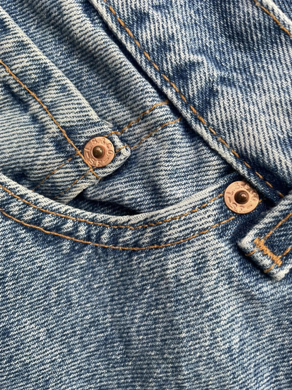 Vintage Levis 550 Distressed Denim