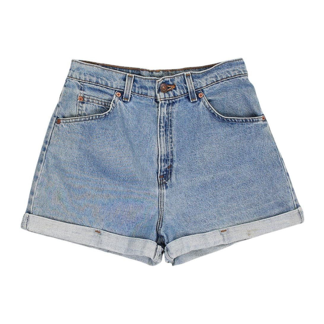 VINTAGE 90S LEVI’S MEDIUM WASH CUFFED SHORTS