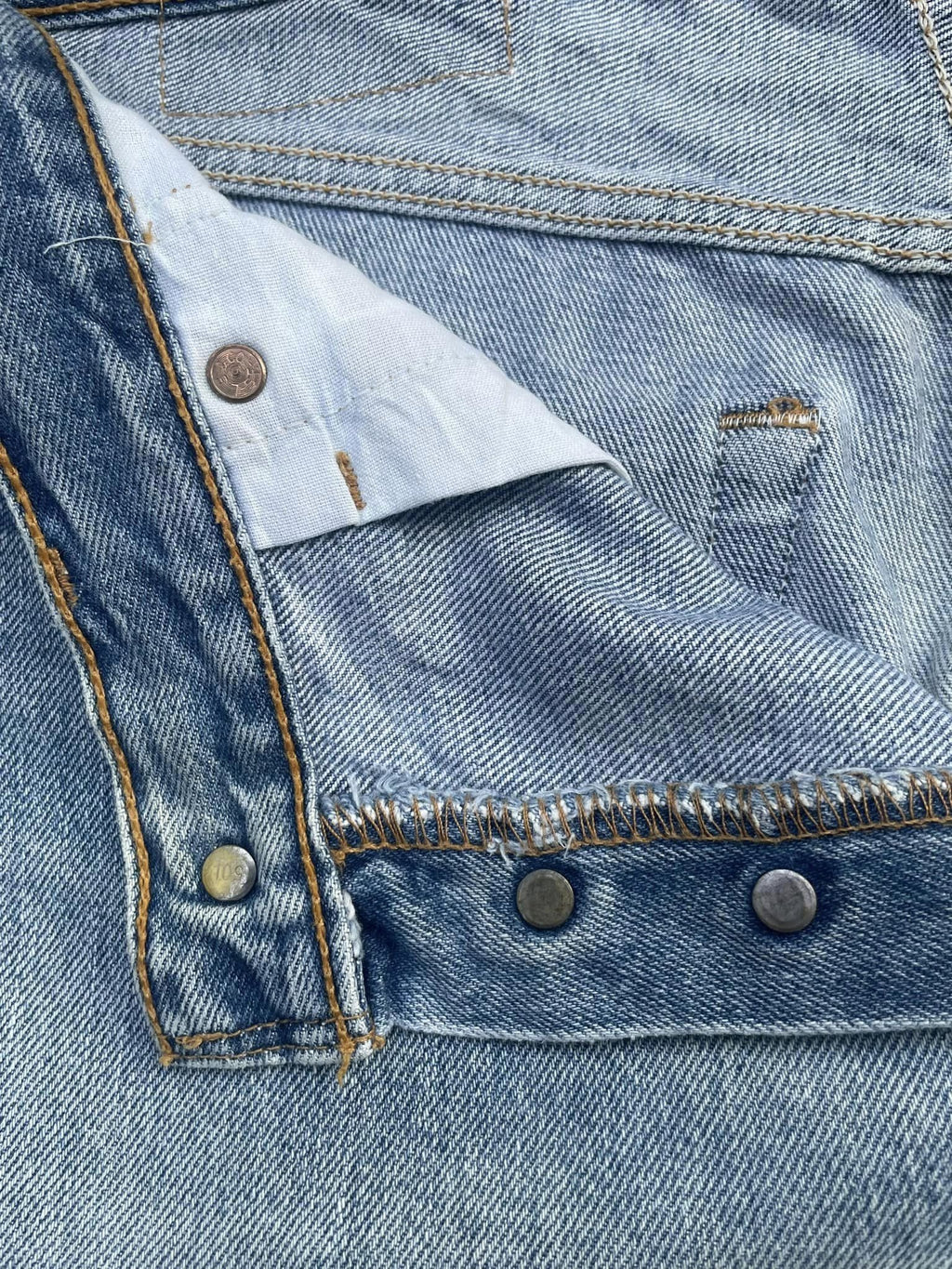 Vintage 1997 Levis 501 e Usa Faded Distressed