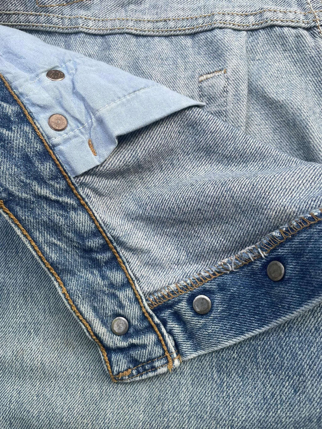 Vintage 1996 Levis 501 e Usa Irregular Faded Distressed