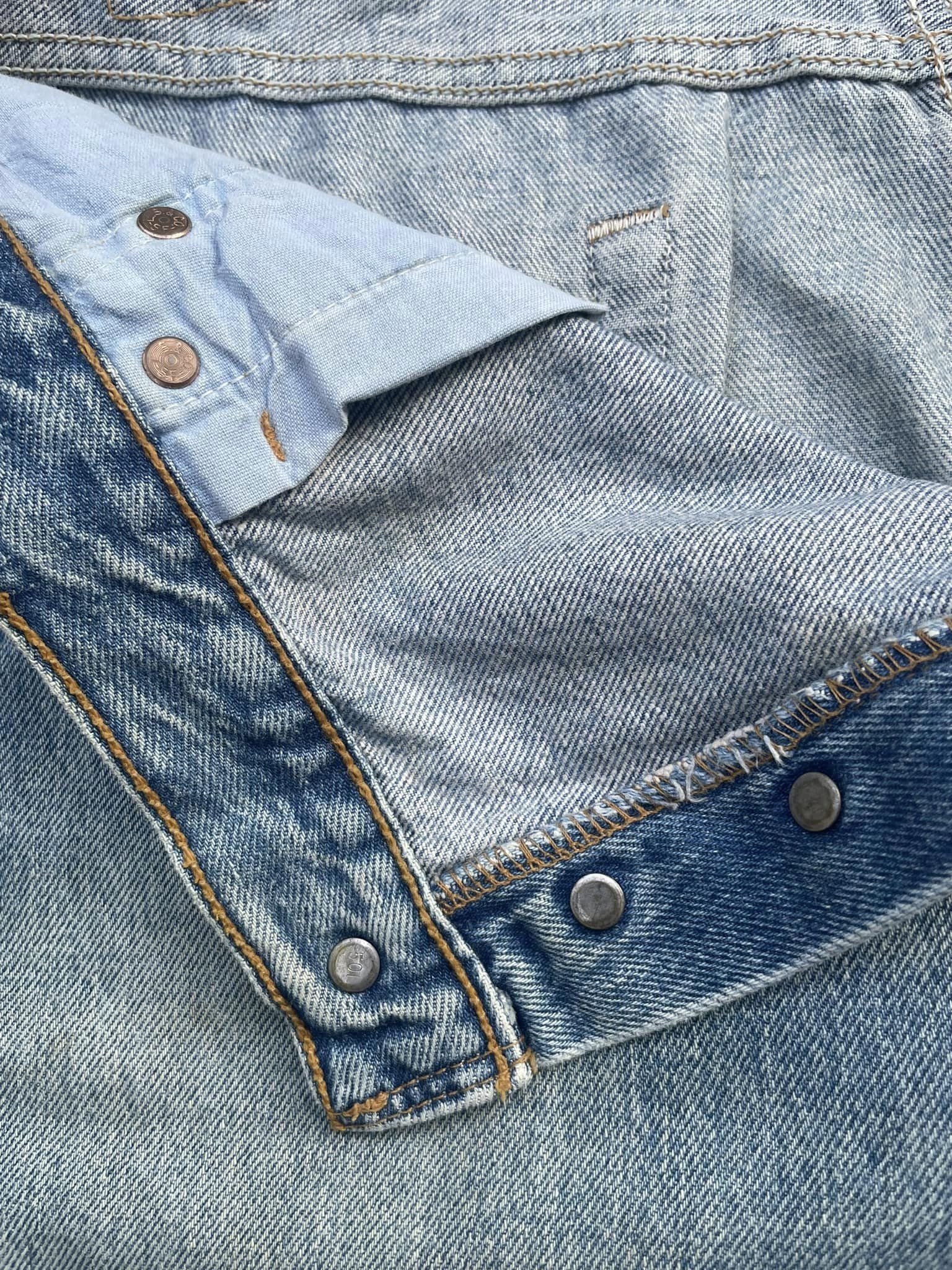 Vintage 1996 Levis 501 e Usa Irregular Faded Distressed