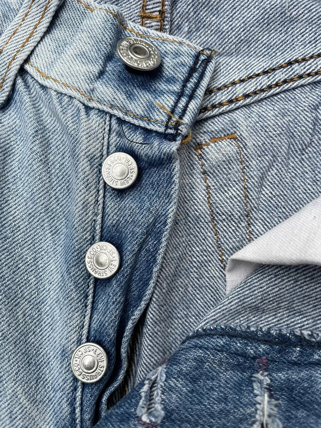 Vintage 1990 Levis 501 e Faded Distressed