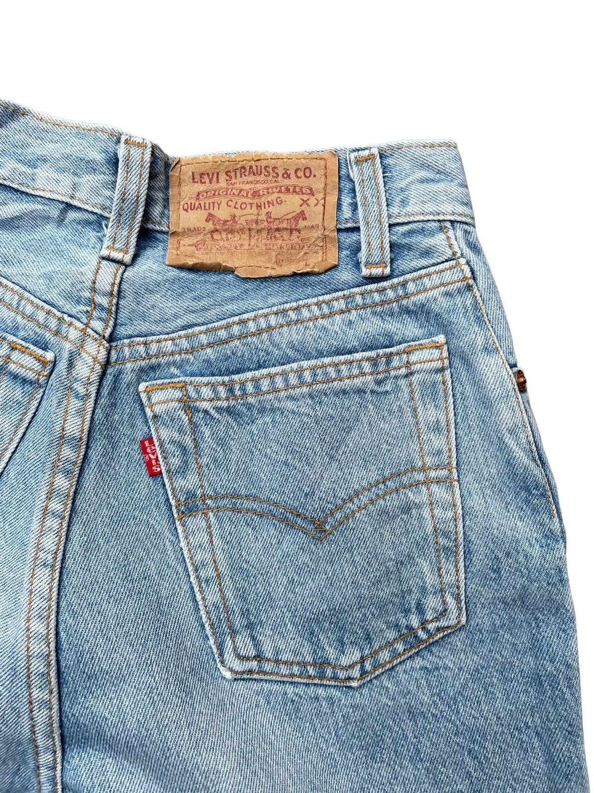 Vintage 1990 Levis 501 e Faded Distressed