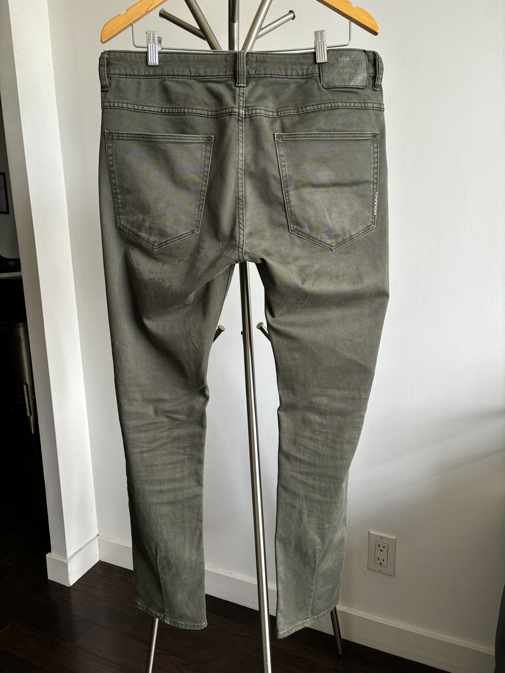 NEUW - Lou Slim - 34/32