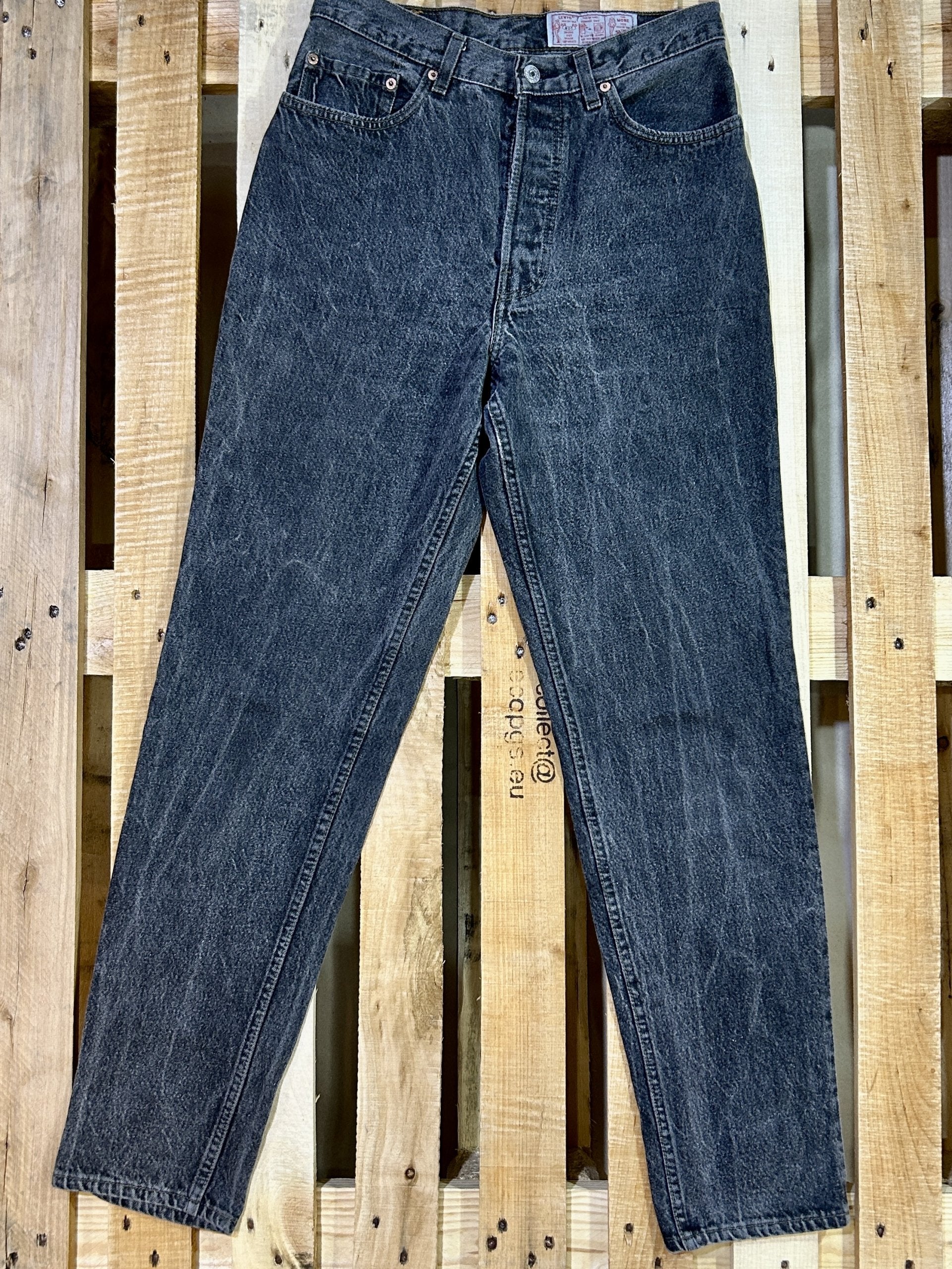 Levi’s 901 W32 70s/80s Dark Grey Vintage Jeans – Made in USA – Rare Early Model – Button Fly – High Waist Straight – Collector’s Denim