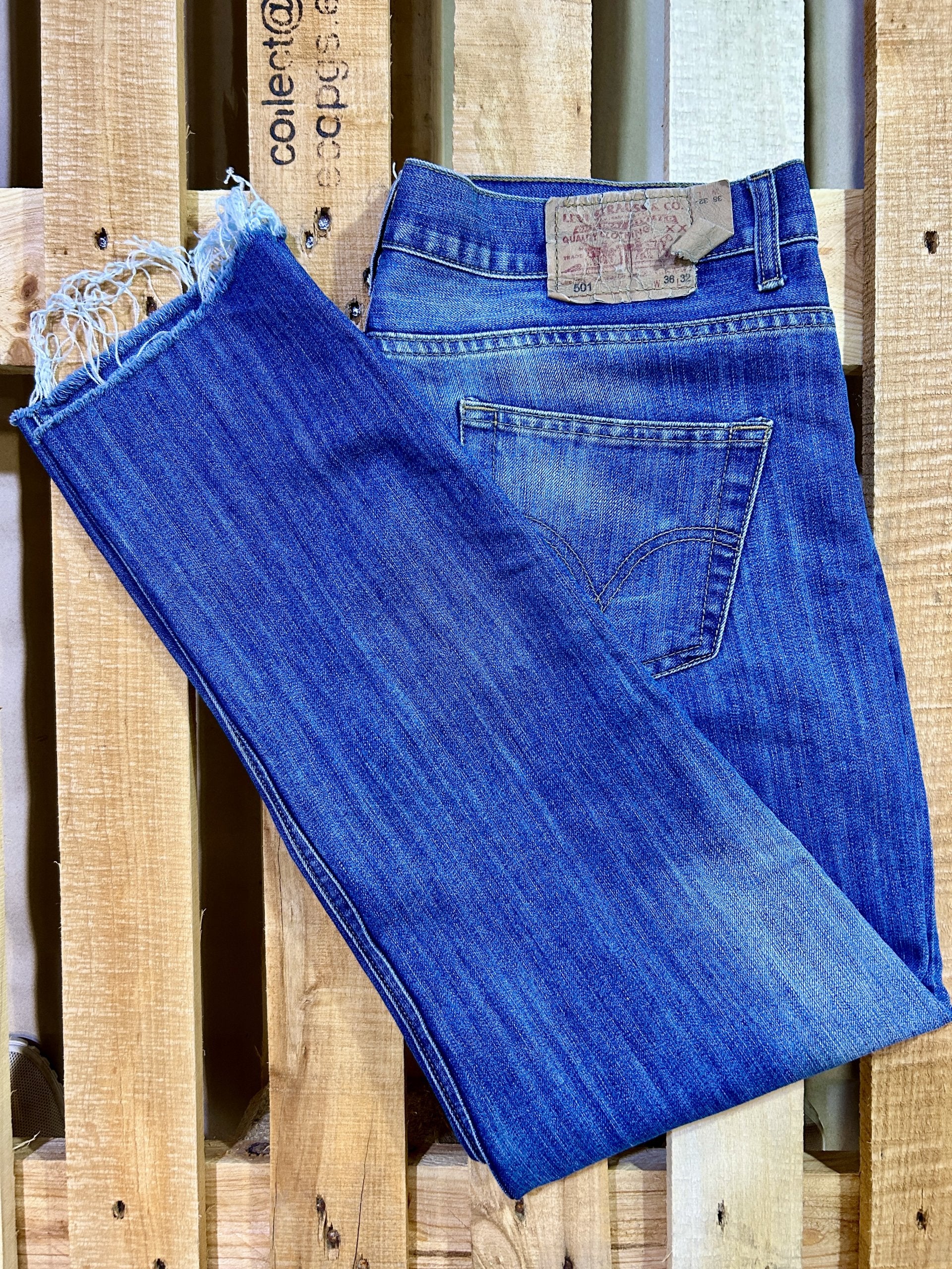 Levi’s 501 Vintage Jeans W36 Made in USA 1996 – Modified Hem