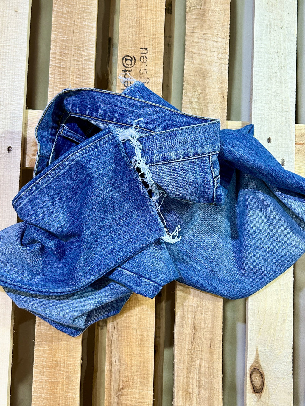 Levi’s 501 Vintage Jeans W36 Made in USA 1996 – Modified Hem