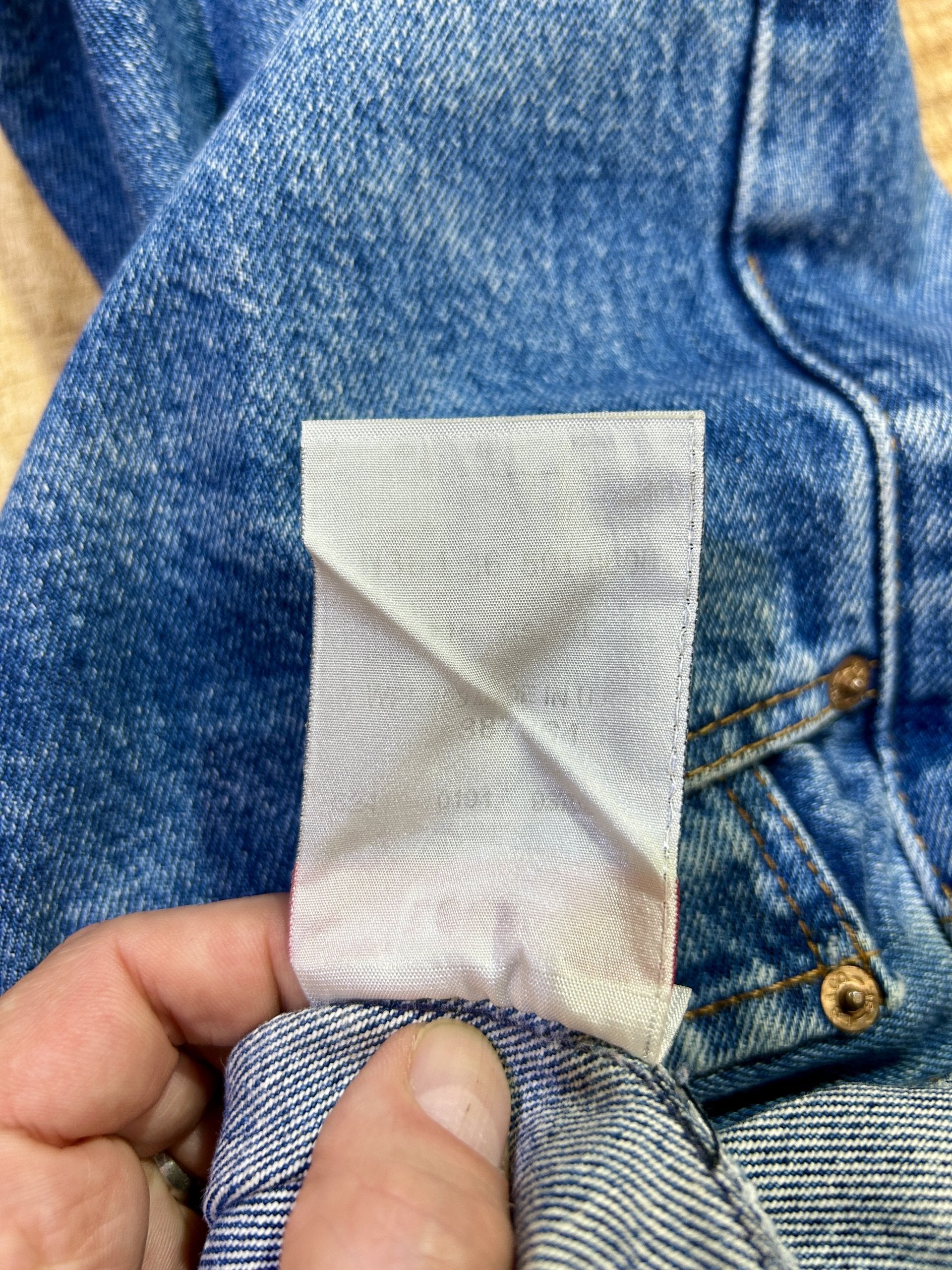 Levi’s 501 Vintage Jeans W36 Made in USA 1994 – Finished Short Hem
